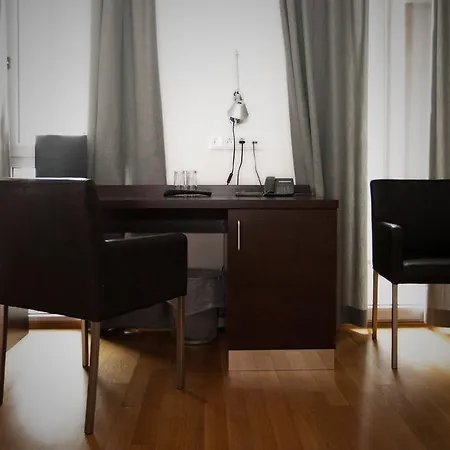 Schwarzer Baer 4* Linz