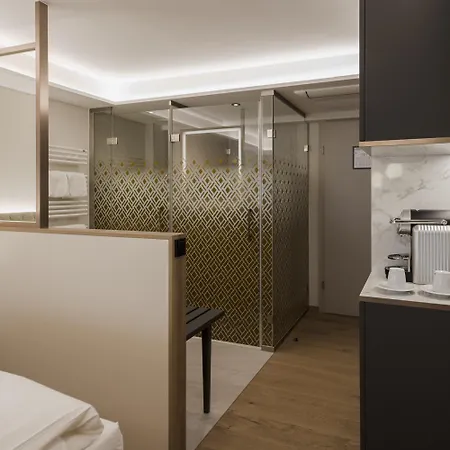 Ξενοδοχείο Schwarzer Baer 4*