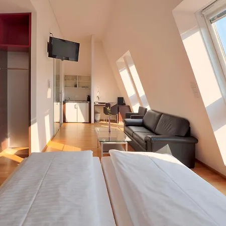Hotel Schwarzer Baer 4*