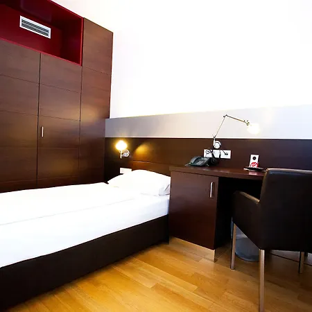 Hotel Schwarzer Baer