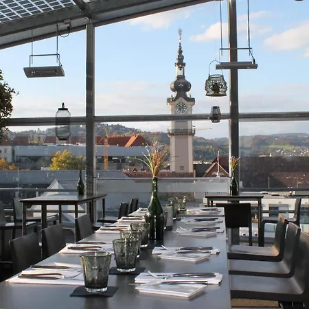 Hotel Schwarzer Baer 4*