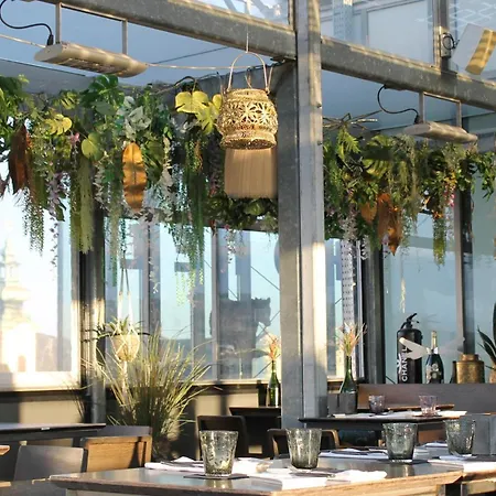 Schwarzer Baer 4* Λιντς