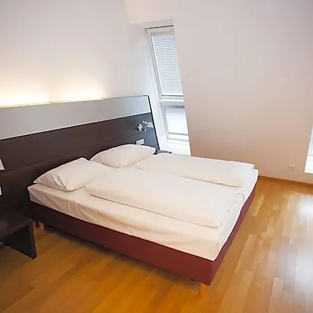 Schwarzer Baer Linz