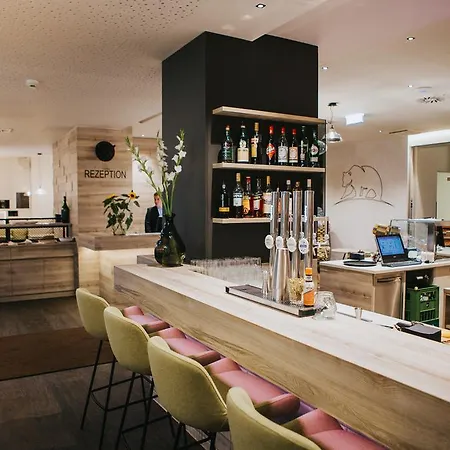 Hotel Schwarzer Baer 4*