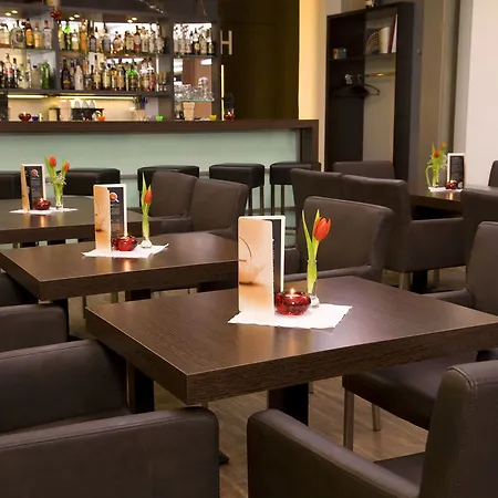 Schwarzer Baer 4* Linz