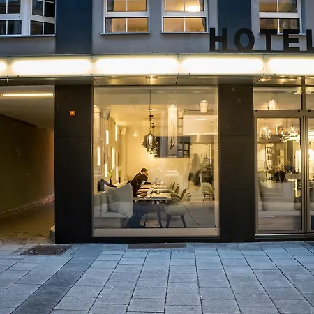 Отель Schwarzer Baer