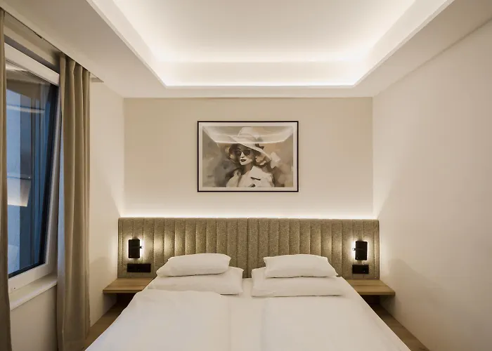 Schwarzer Baer Отель Линц