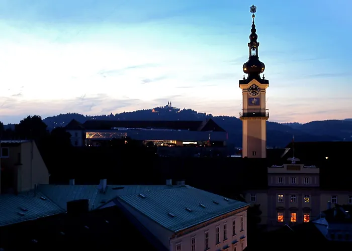 Отель Schwarzer Baer 4*