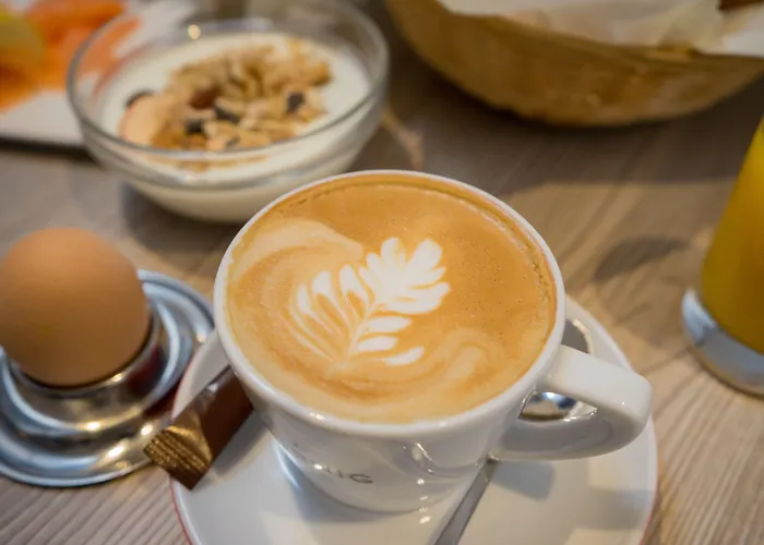 Schwarzer Baer 4* Линц