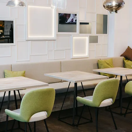 ホテル シュバルツァー ベア リンツ