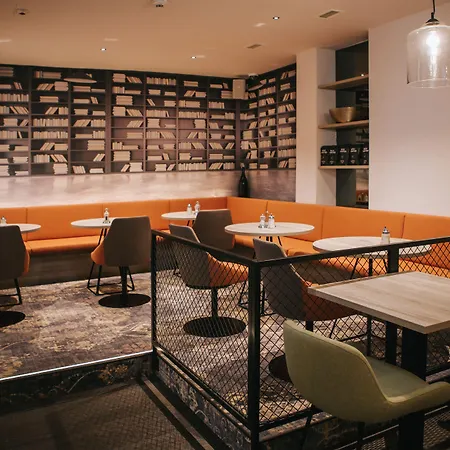 シュバルツァー ベア ホテル 4*